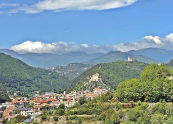 Foto 1 - Three-room apartment via della Pineta
 
4, Finale Ligure - photo 1