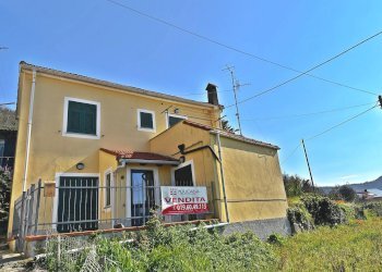 Foto 1 - Casa indipendente via Rovere Superiore
 
3, Vezzi Portio - foto 1