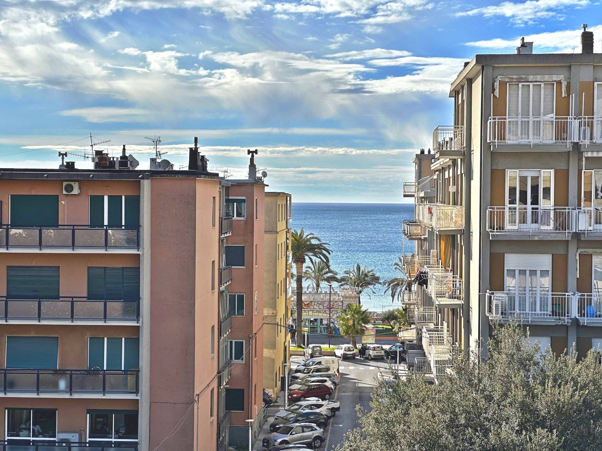 Foto 3 - Appartamento Piazza Vittorio Veneto
 
10, Finale Ligure - foto 3