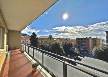 Foto 4 - Apartment Piazza Vittorio Veneto
 
10, Finale Ligure - photo 4