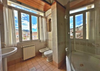 Foto 29 - Apartment Piazza Vittorio Veneto
 
10, Finale Ligure - photo 29