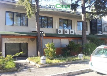 Foto 1 - Warehouse Via Penne, Chieti - photo 1