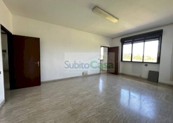 Foto 10 - Office via benedetto croce
 
163, Chieti - photo 10