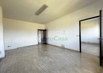 Foto 11 - Office via benedetto croce
 
163, Chieti - photo 11