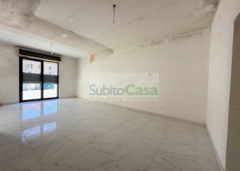 Foto 3 - Commercial Premises Piazza Marconi
35/36, Chieti - photo 3