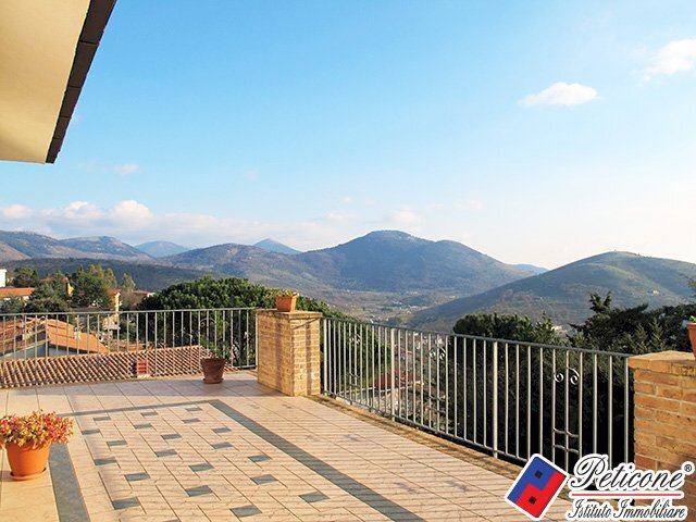 Foto 28 - Villa Via XXIV Maggio
 
15, Lenola - foto 2