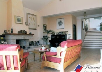 Foto 31 - Villa Via XXIV Maggio
 
15, Lenola - foto 5