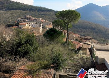 Foto 30 - Quadrilocale Via Impero Romano
 
32, Lenola - foto 2