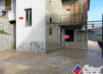 Foto 32 - Quadrilocale Via Impero Romano
 
32, Lenola - foto 4