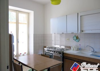 Foto 34 - Quadrilocale Via Impero Romano
 
32, Lenola - foto 6