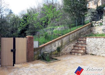 Foto 46 - Quadrilocale Via Impero Romano
 
32, Lenola - foto 18