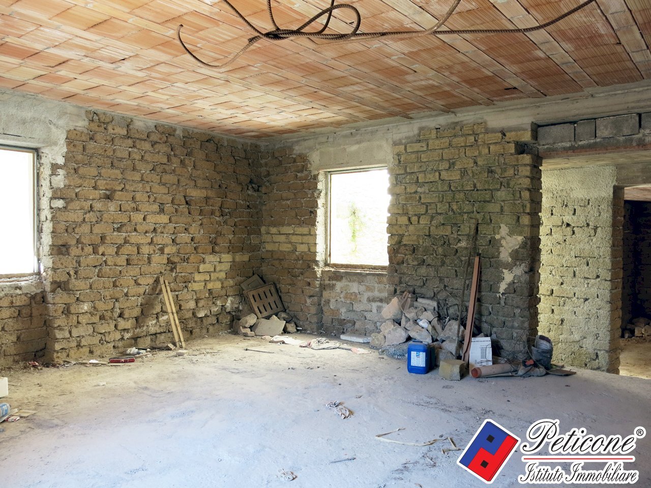 Foto 2 - Quadrilocale Via Duomo
 
32, Lenola - foto 2