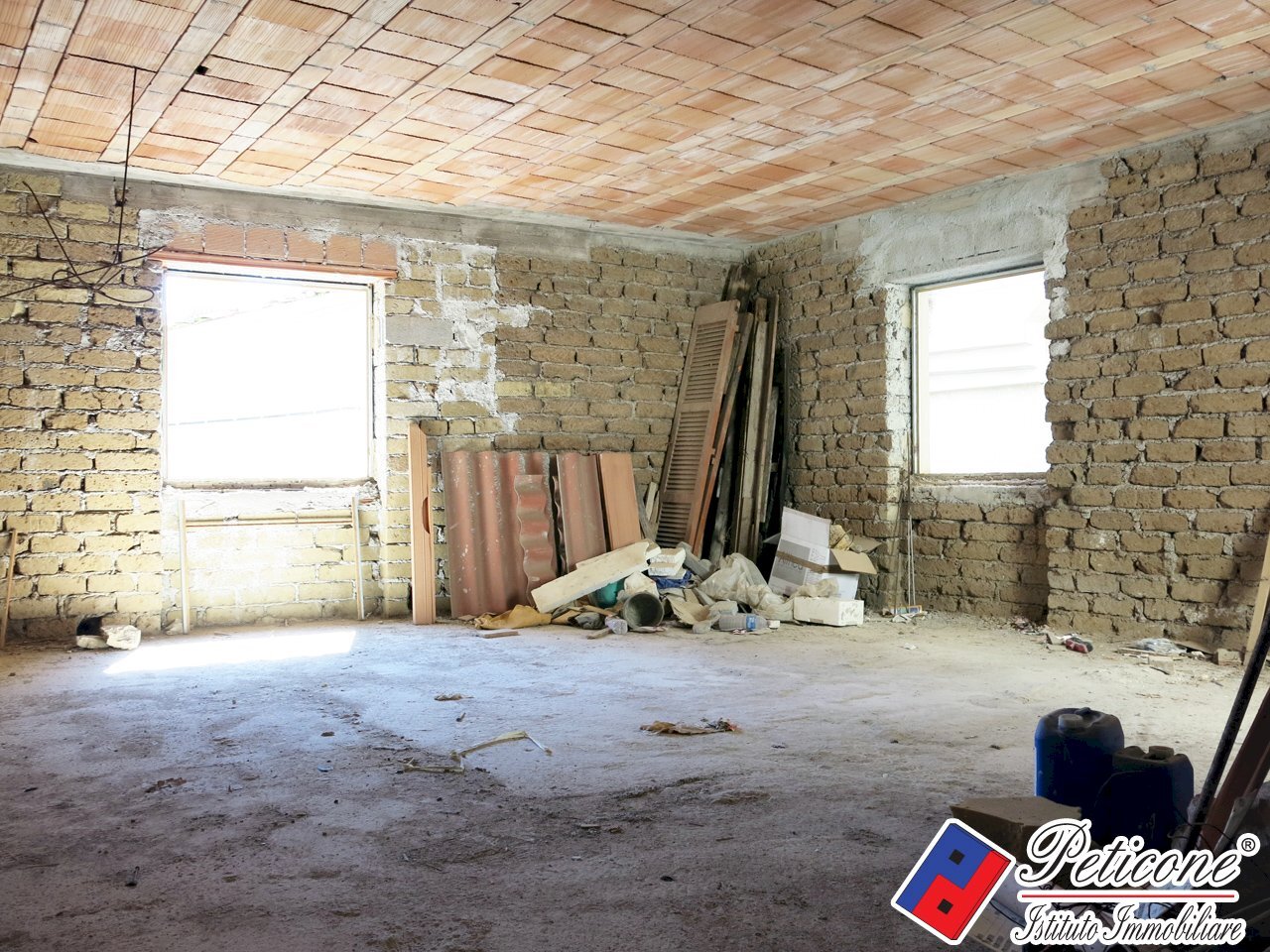 Foto 3 - Quadrilocale Via Duomo
 
32, Lenola - foto 3