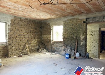 Foto 4 - Trilocale Via Duomo
 
36, Lenola - foto 4