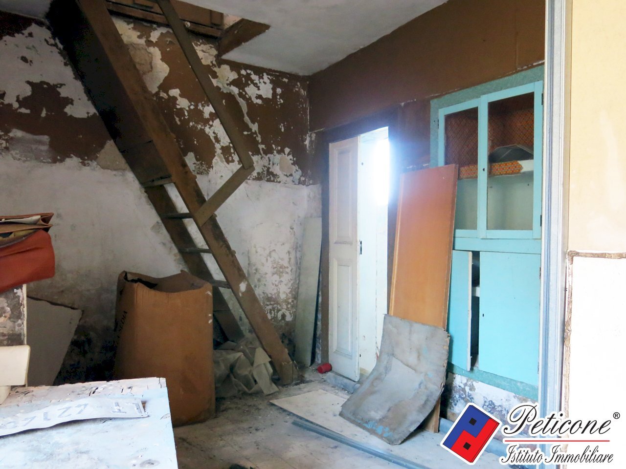 Foto 15 - Four-room apartment Piazza Cavour
 
12, Lenola - photo 3