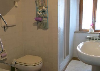 Foto 53 - Quadrilocale Via Secondo Corso Giuseppe Garibaldi
 
1, Lenola - foto 15