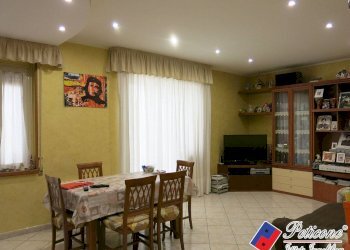 Foto 14 - Trilocale Via Roma
 
163, Vallecorsa - foto 1