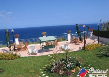 Foto 1 - Commercial Activity Via Olivi
 
95, Ventotene - photo 1