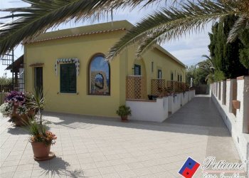 Foto 4 - Commercial Activity Via Olivi
 
95, Ventotene - photo 4