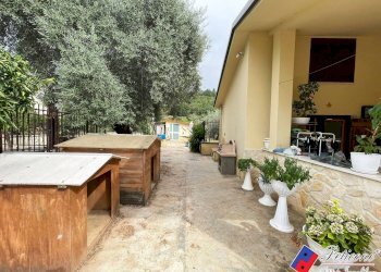 Foto 55 - Villa Via Provinciale per Lenola
 
2468, Fondi - foto 25