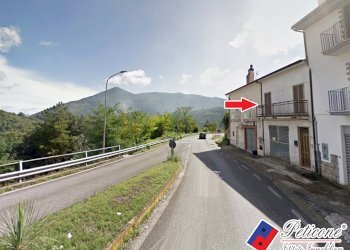 Foto 1 - Trilocale Via Napoli
 
24, Lenola - foto 1