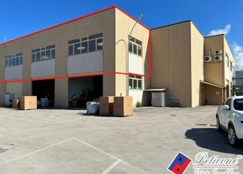 Foto 1 - Commercial Premises VIA DIVERSIVO ACQUACHIARA, Fondi - photo 1