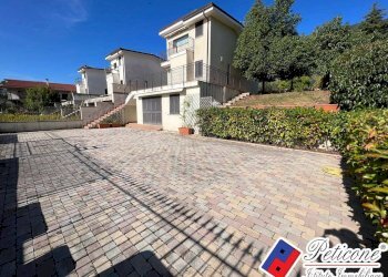 Foto 1 - Villa Via Libero De Libero, Lenola - foto 1