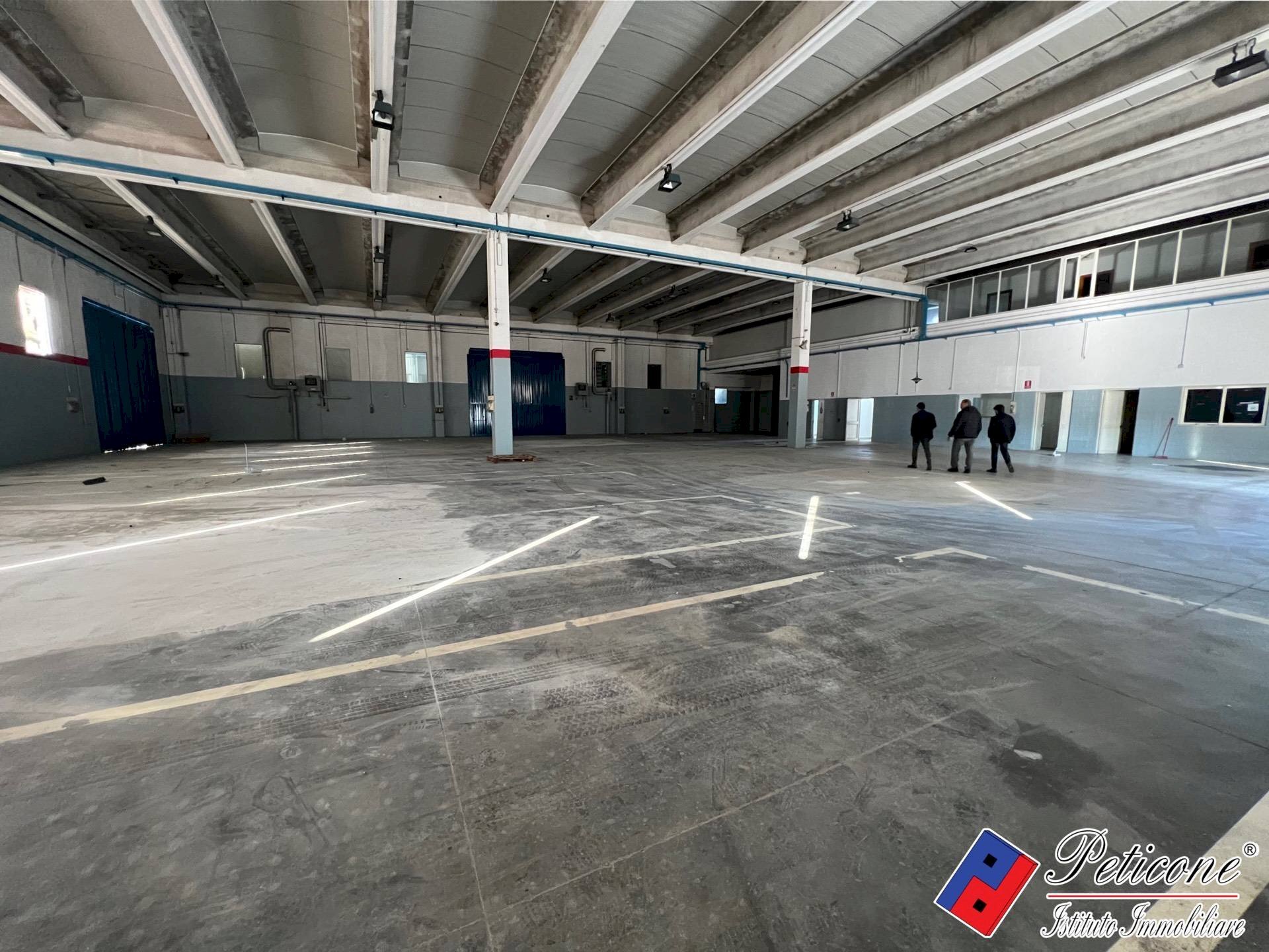 Foto 2 - Magazzino Via diversivo acquachiara, Fondi - foto 2