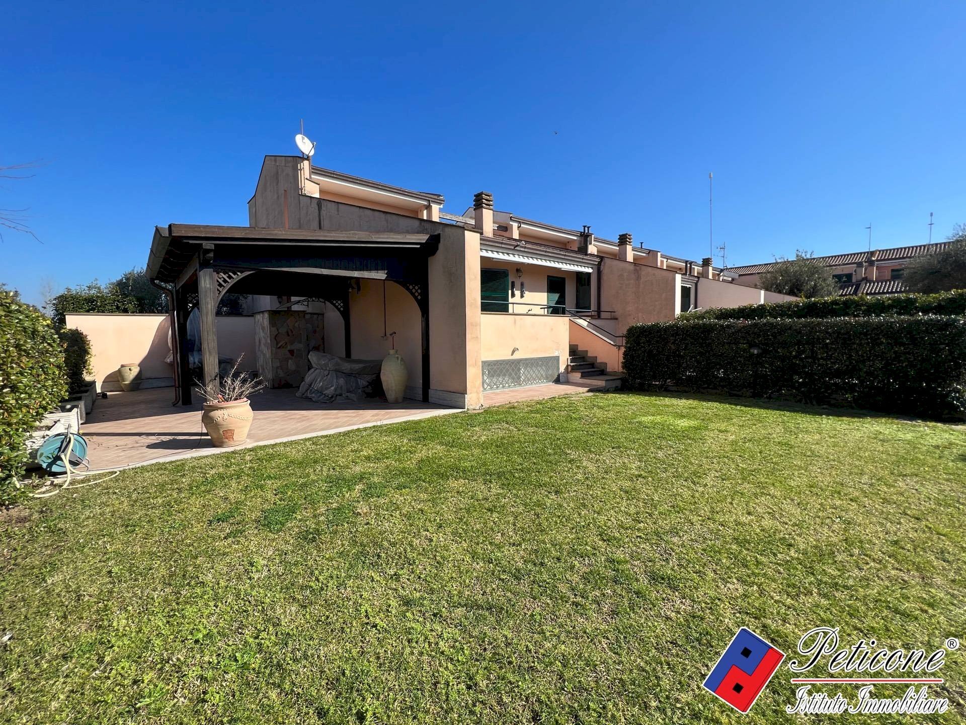 Foto 1 - Villa VIA DELLA POIANA, Fondi - foto 1