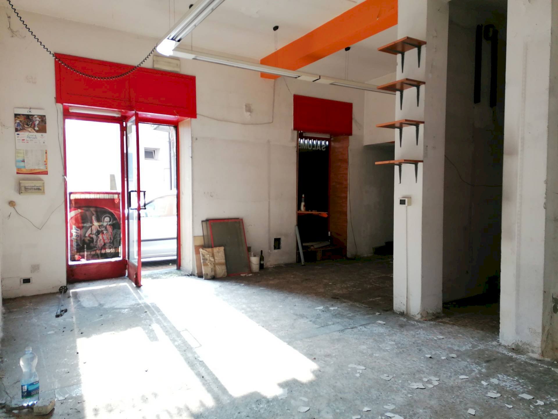 Foto 2 - Commercial Premises Corso Monte San Gabriele, Lecco - photo 2