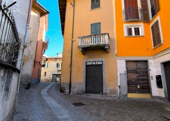 Foto 1 - Locale Commerciale via Coppola, Civate - foto 1