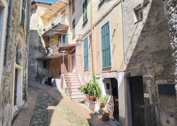 Foto 20 - Quadrilocale via vittorio Emanuele
 
46, Castel Vittorio - foto 20