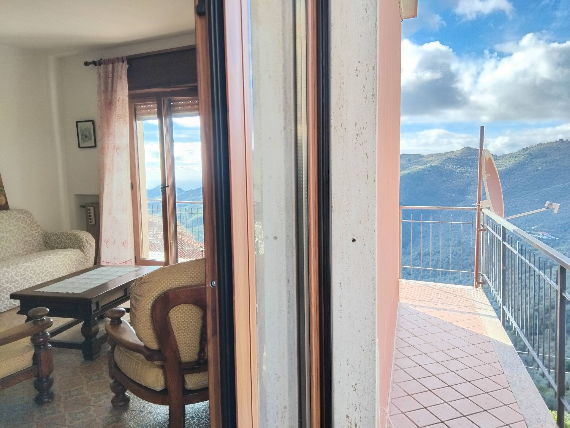 Foto 2 - Appartamento via visitazione
 
9, Perinaldo - foto 2