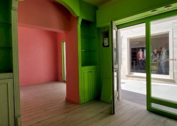 Foto 10 - Locale Commerciale via d'afflitto, Ariano Irpino - foto 9