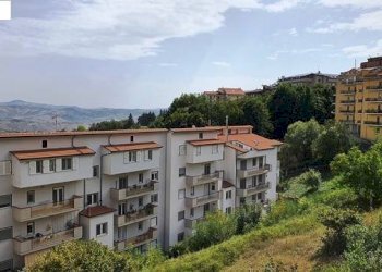 Foto 41 - Villa a Schiera contrada petrara
 
42, Ariano Irpino - foto 40