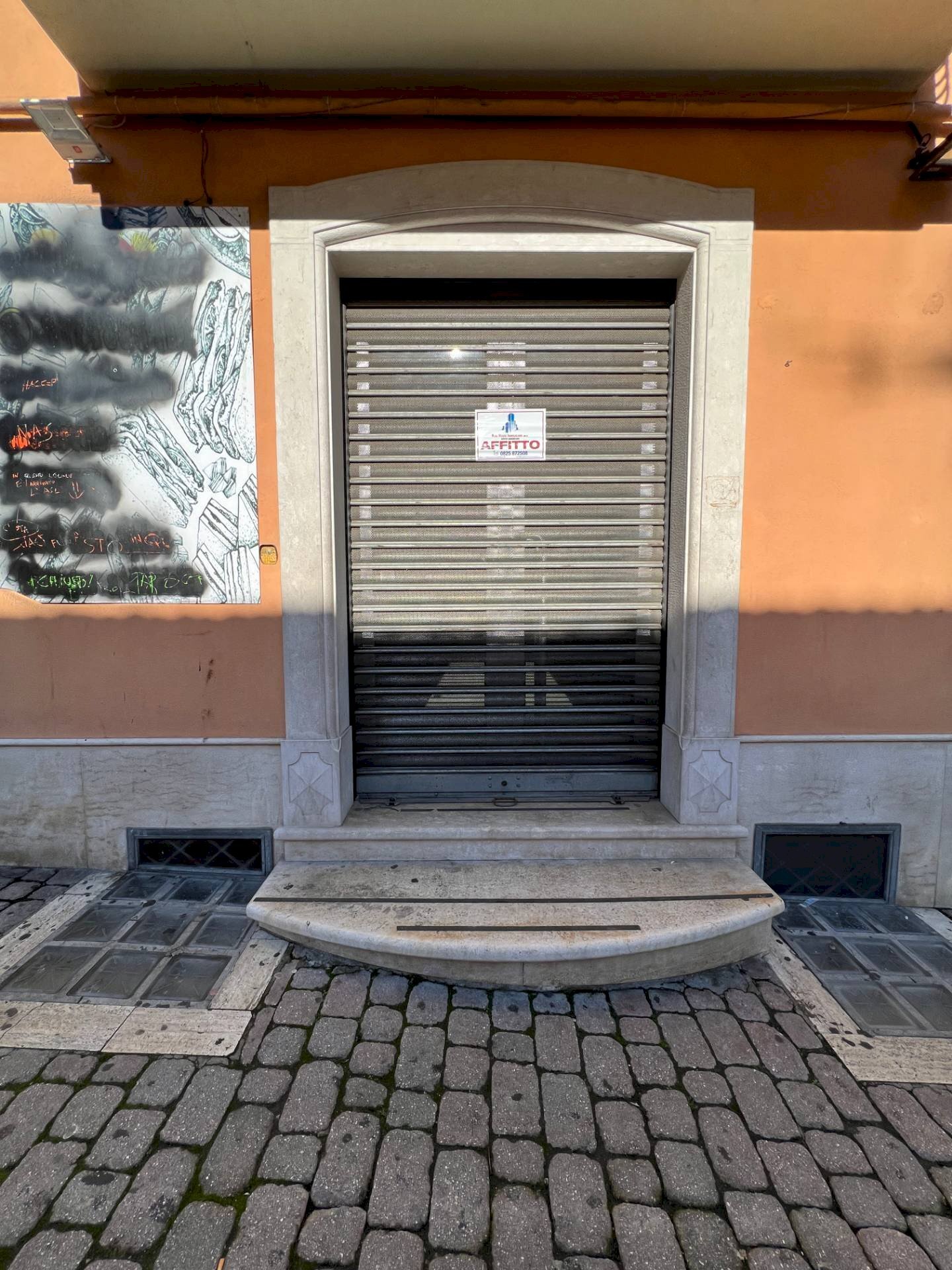 Foto 2 - Locale Commerciale Piazza Mazzini, Ariano Irpino - foto 2