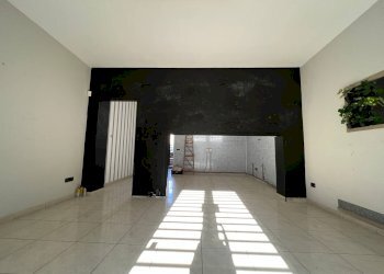 Foto 3 - Locale Commerciale Piazza Mazzini, Ariano Irpino - foto 3