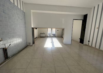 Foto 7 - Locale Commerciale Piazza Mazzini, Ariano Irpino - foto 7