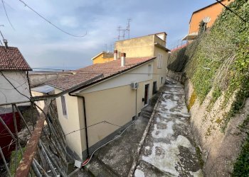 Foto 23 - Casa indipendente via del riscatto
 
13, Ariano Irpino - foto 22