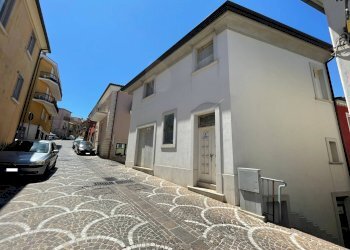 Foto 2 - Casa semi indipendente via umberto I, Ariano Irpino - foto 2