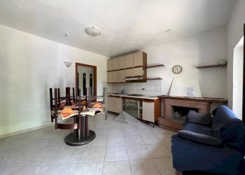 Foto 2 - Casa semi indipendente via Molini
 
11, Trevico - foto 2