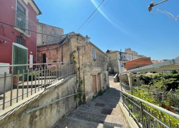 Foto 3 - Three-room apartment via pasquale stanilslao mancini
 
11, Ariano Irpino - photo 3