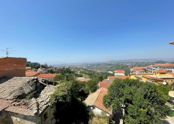 Foto 17 - Three-room apartment via pasquale stanilslao mancini
 
11, Ariano Irpino - photo 17