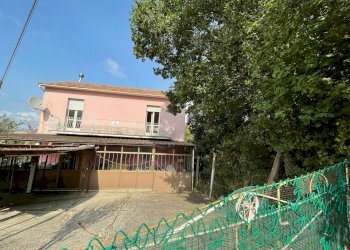 Foto 2 - Casa indipendente contrada tranzano
 
28, Ariano Irpino - foto 2