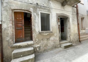 Foto 2 - Casa semi indipendente via Limone
 
17, Monteleone di Puglia - foto 2