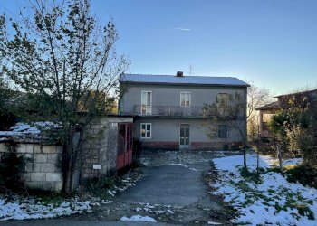 Foto 2 - Casa indipendente c/da Maddalena, Ariano Irpino - foto 2