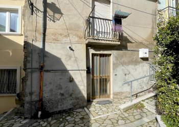 Foto 1 - Casa semi indipendente Vicolo Figlioli, Ariano Irpino - foto 1