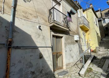 Foto 2 - Casa semi indipendente Vicolo Figlioli, Ariano Irpino - foto 2