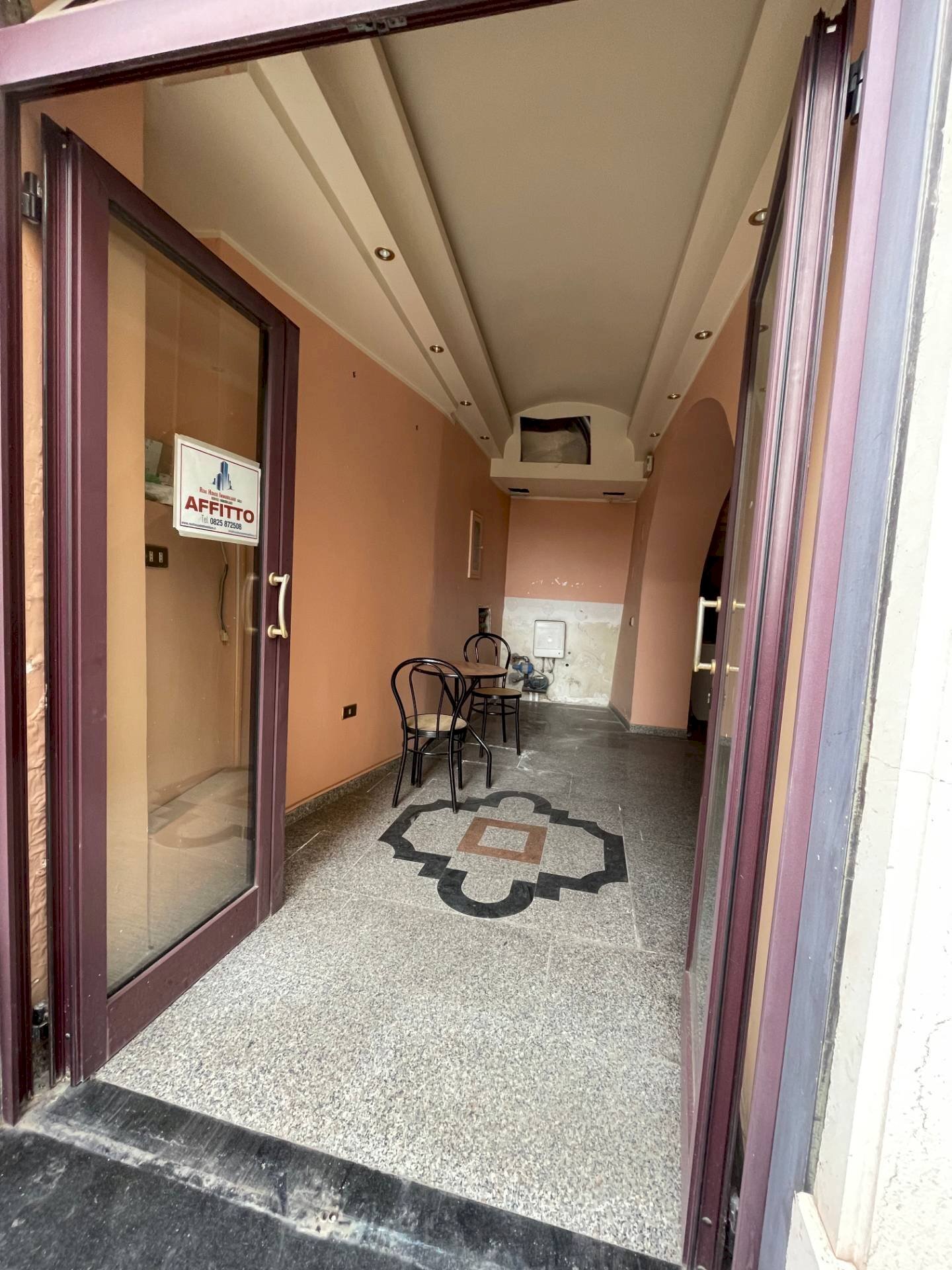 Foto 3 - Locale Commerciale via Roma
 
17, Ariano Irpino - foto 3