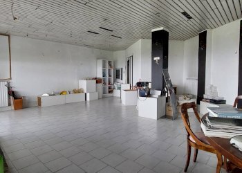 Foto 5 - Locale Commerciale via XXV aprile, Ariano Irpino - foto 4